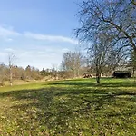 Astrup Vig Hideaway, Thatched With Shelter & Serenity * רוסלב