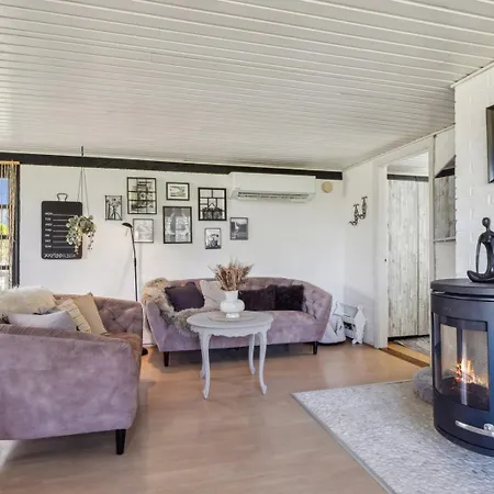 Astrup Vig Hideaway, Thatched With Shelter & Serenity Tatil Evi *